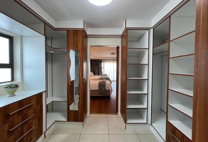 پانسیون Kalashe Bed & Breakfast