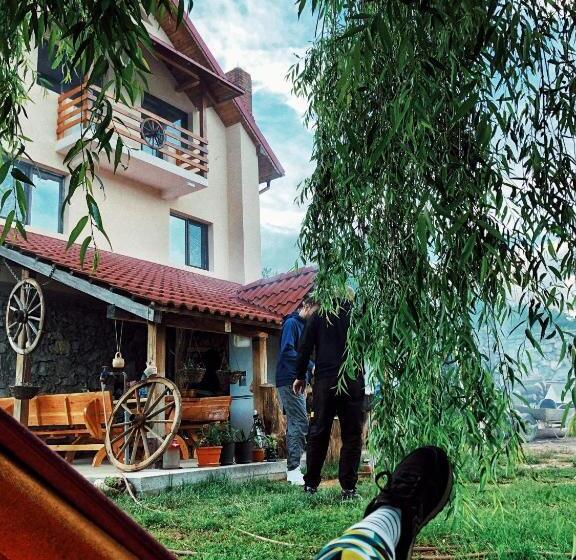 ペンション La Ograda