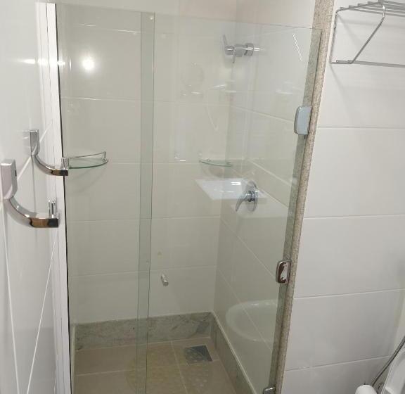 Suíte Charmosa Em Pedra Azul