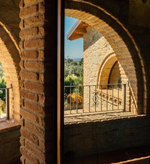 Tenuta Un Posto Al Sole Luxury B&b