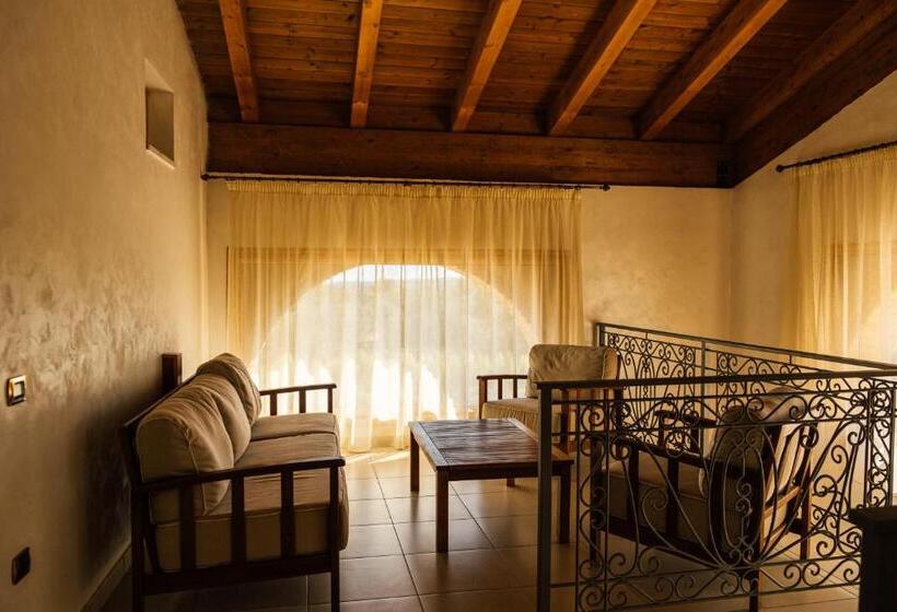 Tenuta Un Posto Al Sole Luxury B&b