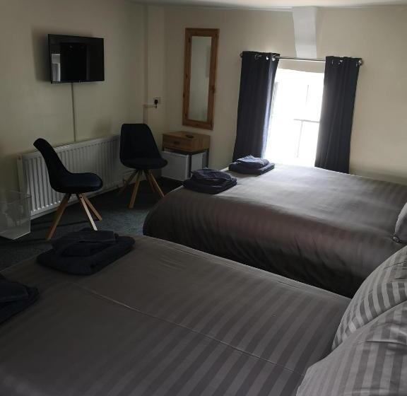 ユースホステル Red Lion Rooms   Self Check In