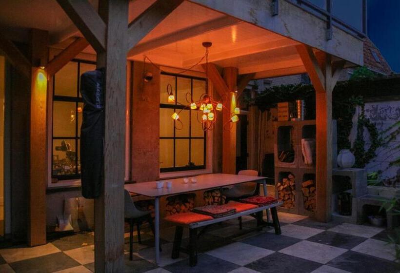 مبيت وإفطار Bed&breakfast Tussen De Poorten