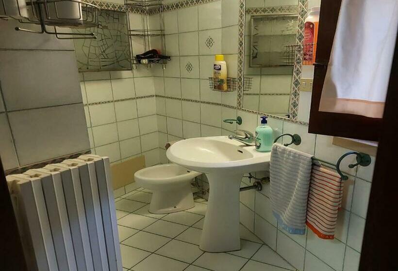 مبيت وإفطار Casale Di Pesche