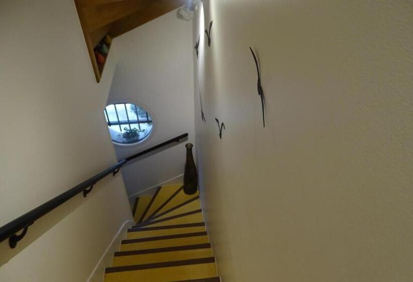 مبيت وإفطار La Bambouseraie