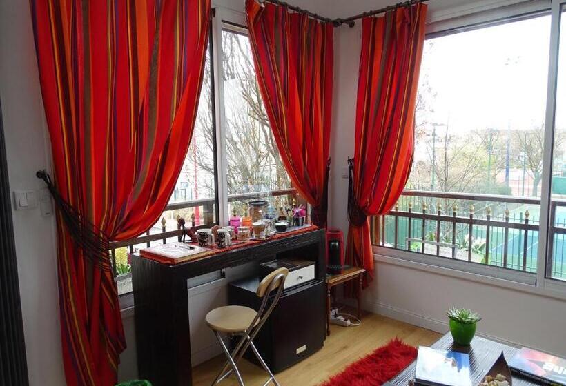 مبيت وإفطار La Bambouseraie