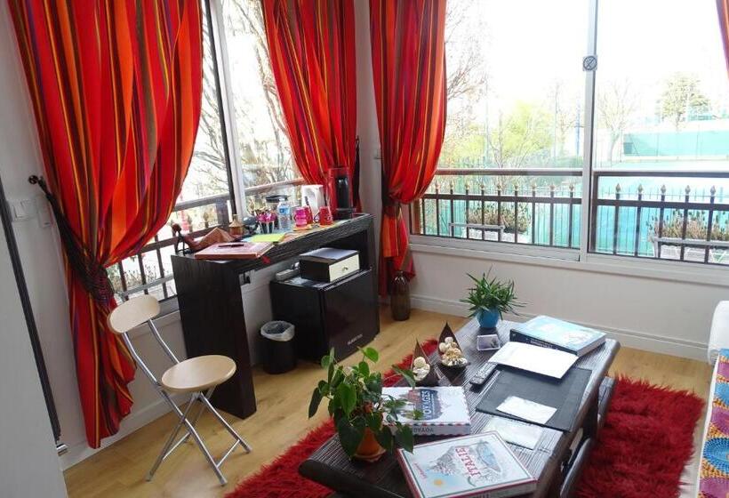 مبيت وإفطار La Bambouseraie