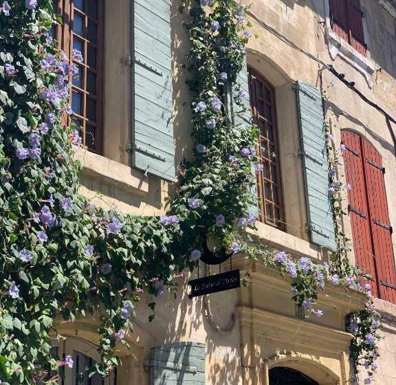 مبيت وإفطار Le Patio D Arles