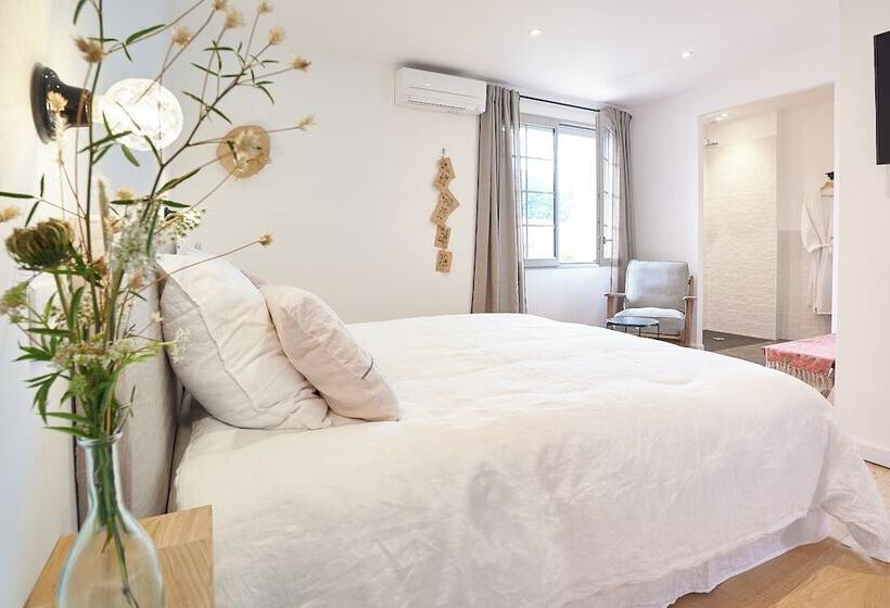 צימר Maison 1634   Parking, Petit Dejeuner Compris, Proche Centre, Climatisation, Piscine