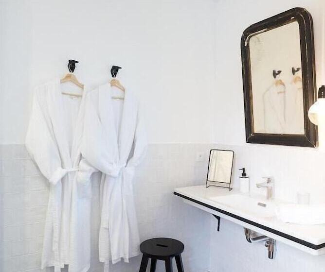 צימר Maison 1634   Parking, Petit Dejeuner Compris, Proche Centre, Climatisation, Piscine