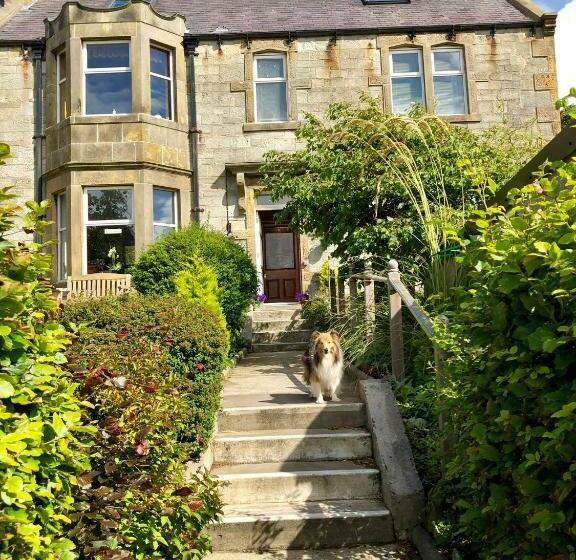 Bed and Breakfast Rockvilla Guest House