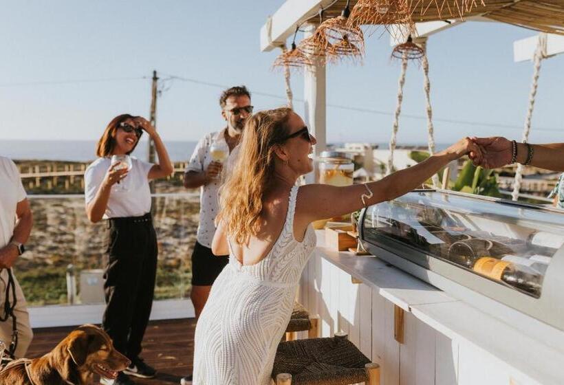 住宿加早餐  We Surf House