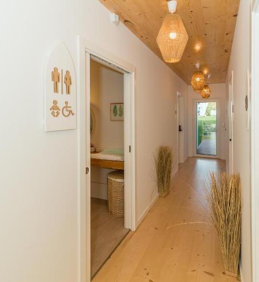 住宿加早餐  We Surf House