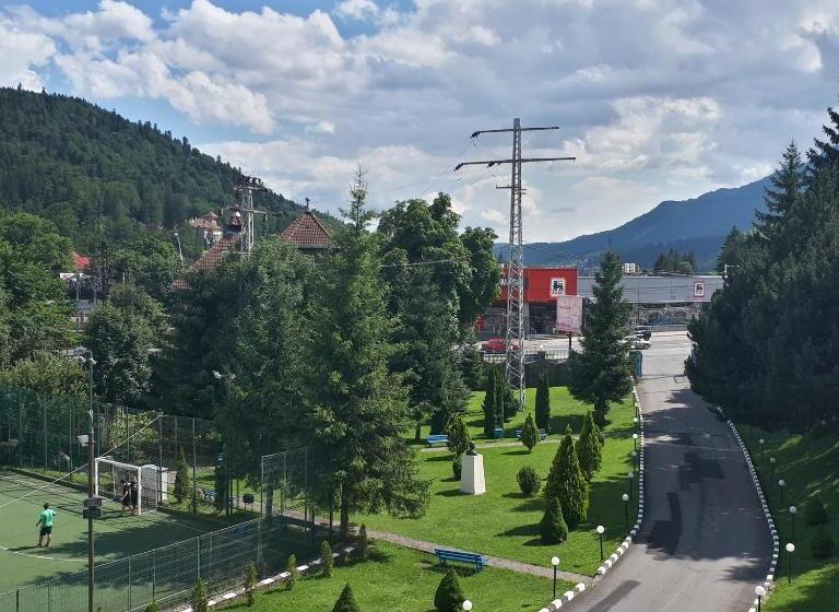 فندق Alexandros Busteni