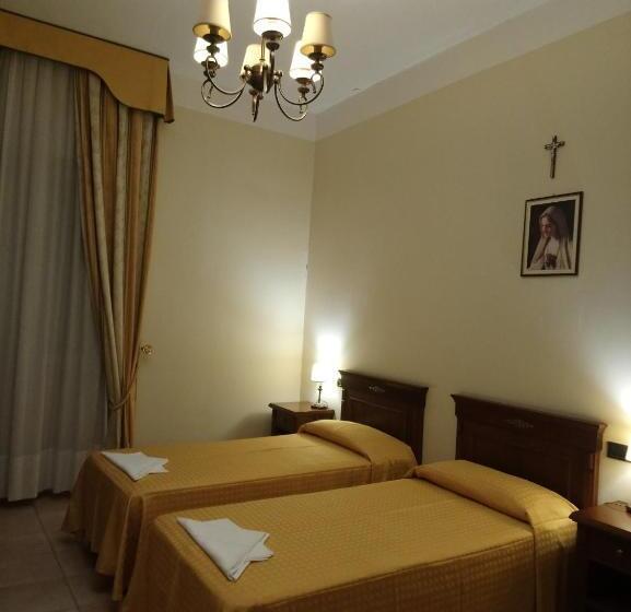 ホテル Casapaceebene