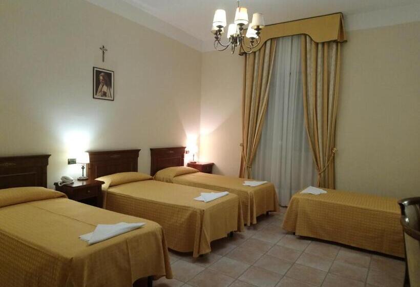 ホテル Casapaceebene