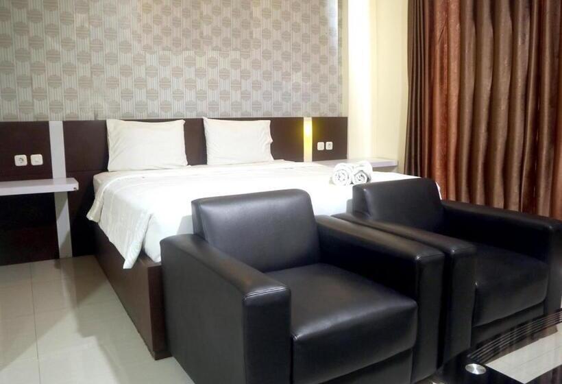 فندق Jember City