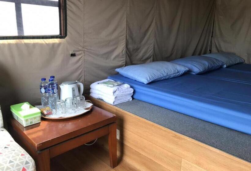 ホテル Maulana Hills Syariah