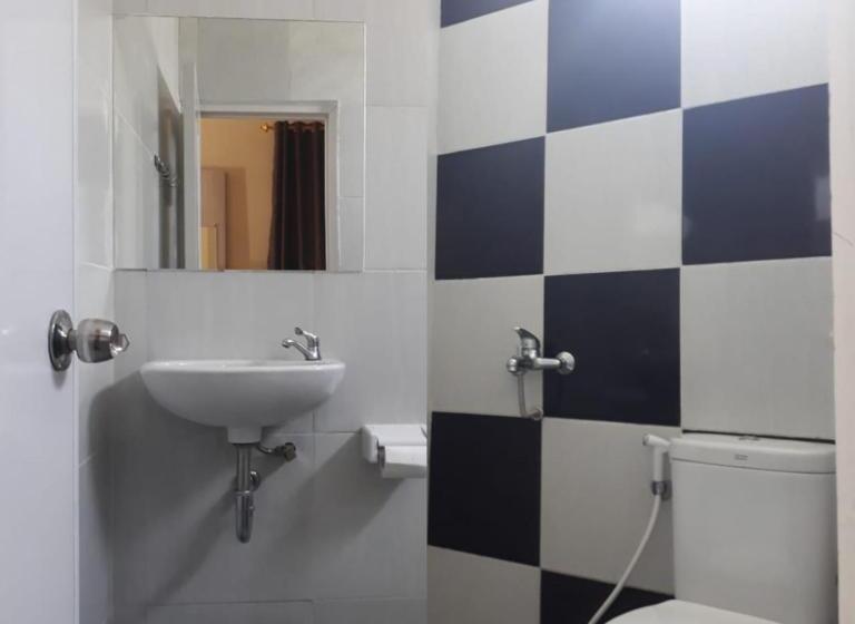 ホテル Maulana Hills Syariah