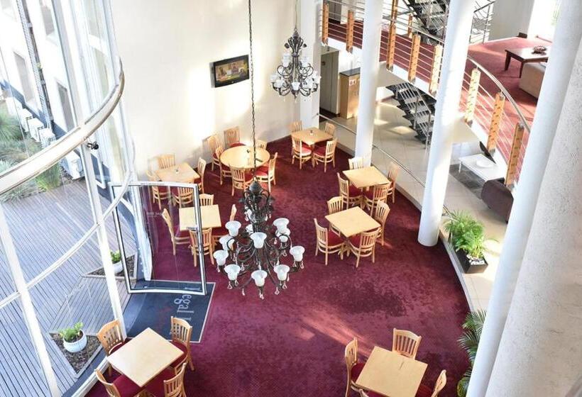 호텔 Regal Inn Pmburg