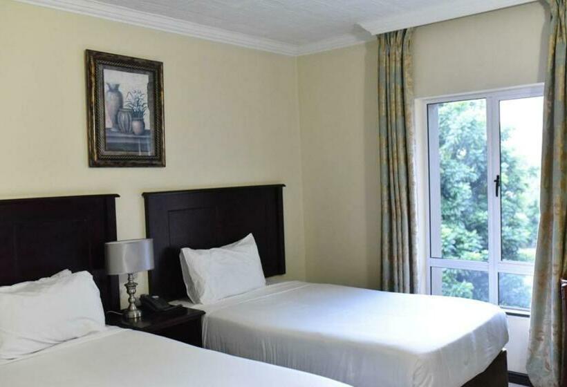 호텔 Regal Inn Pmburg