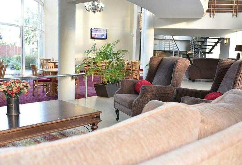 호텔 Regal Inn Pmburg