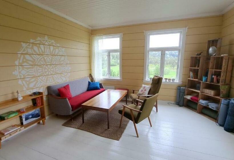 בית מלון כפרי øygarden I Heggjabygda