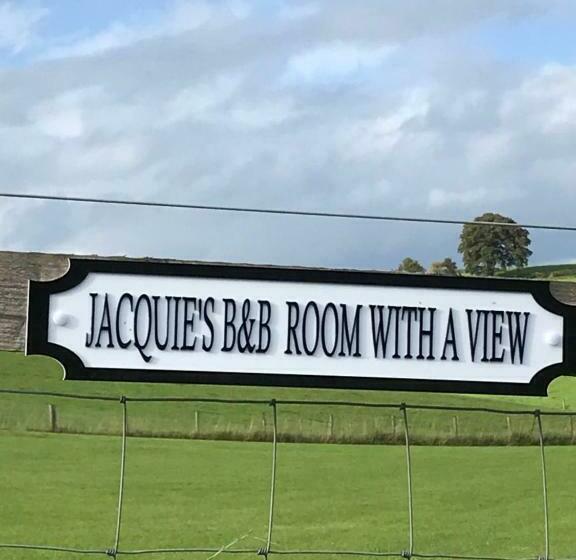 Jacquie S B&b Dumfries Room With A View Hot Tub