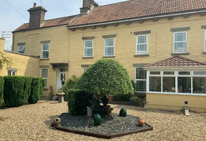 Old Gloucester Road Farm Bed And Breakfast
