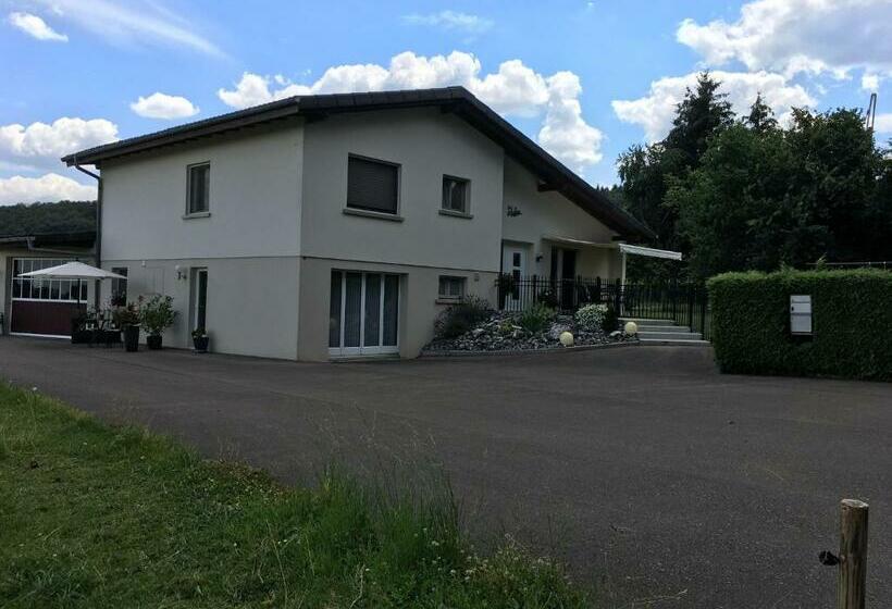 ペンション Chez Marie Claude