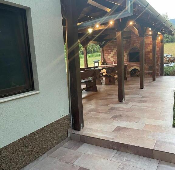 פנסיון Hanul Ursilor