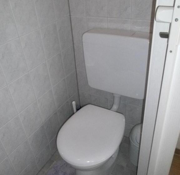 펜션 Nähe Nürburgring In Quiddelbach, Gästezimmer Mit Lounge