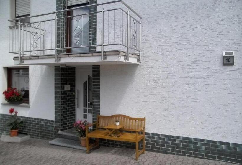 ペンション Nähe Nürburgring In Quiddelbach, Gästezimmer Mit Lounge