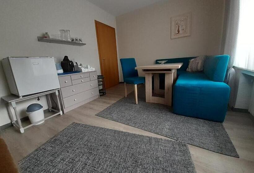 펜션 Nähe Nürburgring In Quiddelbach, Gästezimmer Mit Lounge