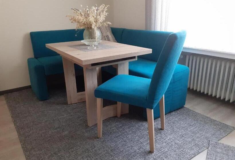 펜션 Nähe Nürburgring In Quiddelbach, Gästezimmer Mit Lounge