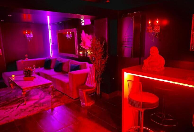 ペンション Suite Avec Piscine Privée