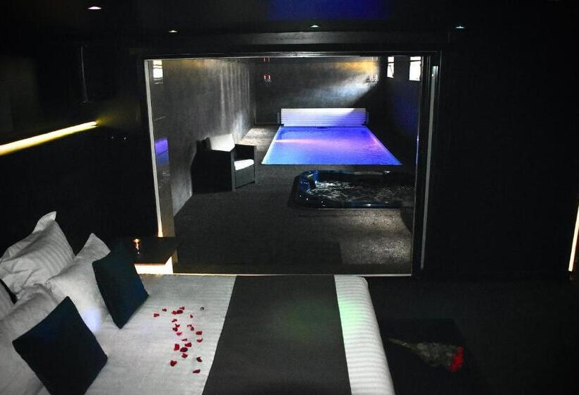 ペンション Suite Avec Piscine Privée