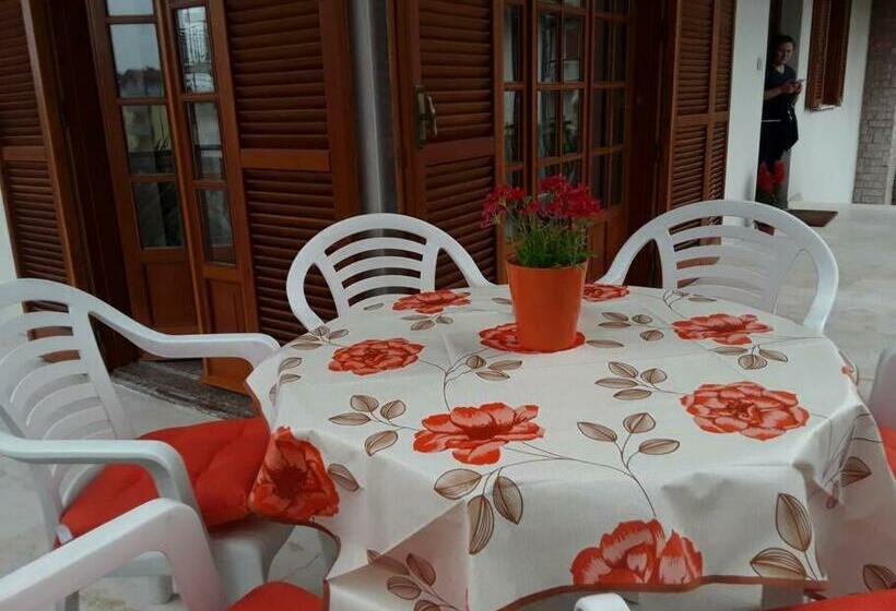 بنسيون Villa Cavaliere