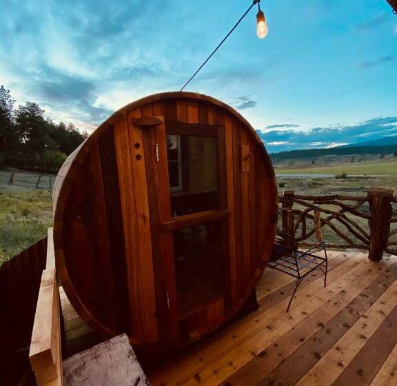 منتجع Navajo Peak Lodge