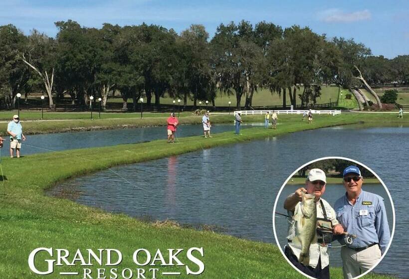 The Grand Oaks Resort