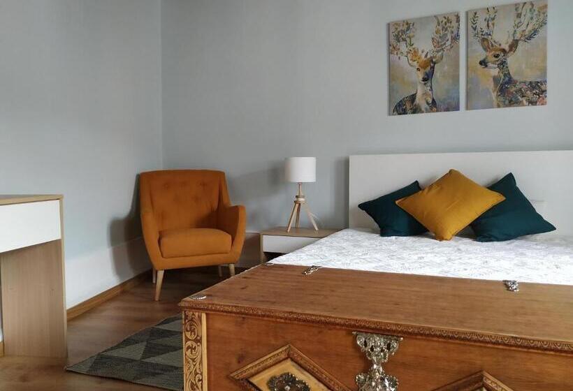 הוסטל Entresocalcos