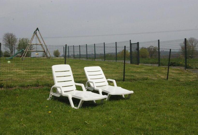 ベッドアンドブレックファースト Au Charme D Antan