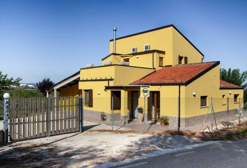 تختخواب و صبحانه La Casa Del Sole