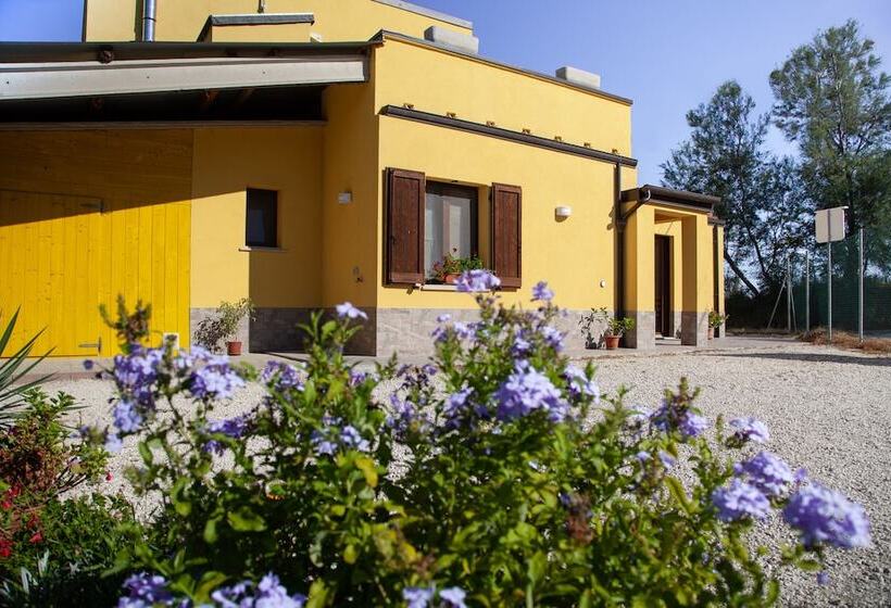 تختخواب و صبحانه La Casa Del Sole