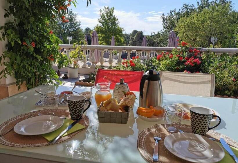 住宿加早餐  La Villa Des Ames Liées