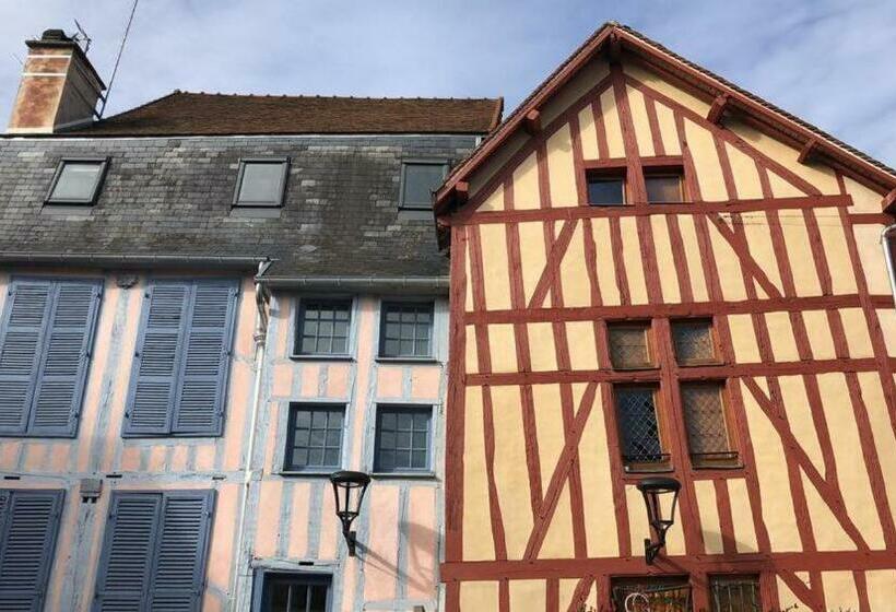 مبيت وإفطار Le Pan De Bois