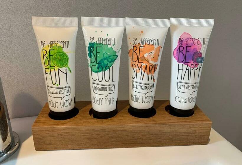 민박 Sherlocks Lodgings