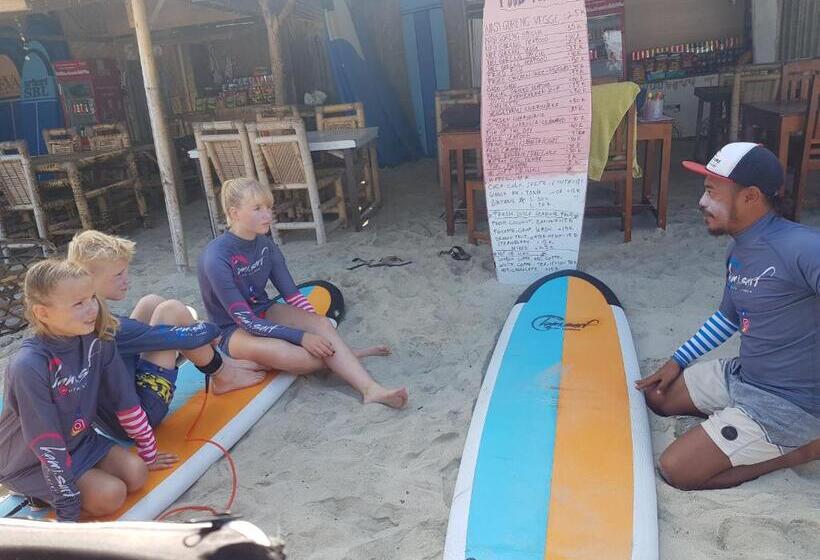 Nocleg ze śniadaniem Tropical Sunday Bungalow   Surf And Stay