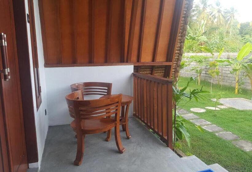 Nocleg ze śniadaniem Tropical Sunday Bungalow   Surf And Stay