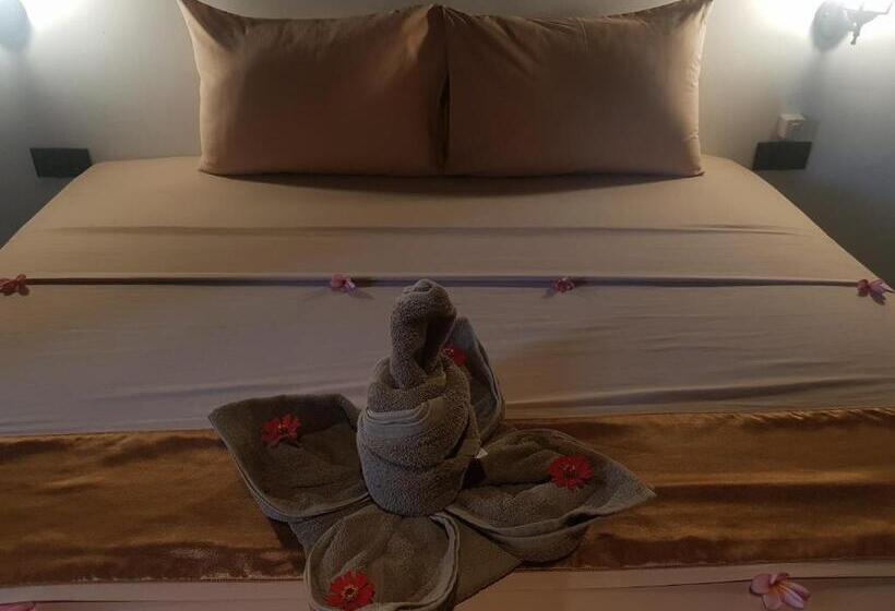 Nocleg ze śniadaniem Tropical Sunday Bungalow   Surf And Stay